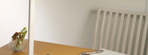 ワイヤレスチャージャー付きデスクスタンド